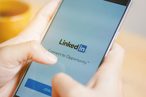 How to Grow Your Organization’s LinkedIn Following (And Keep Your Followers Engaged)